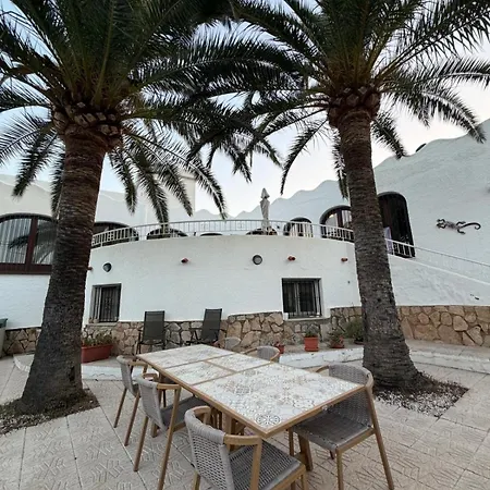 La De - The Crown Of Villa Calp