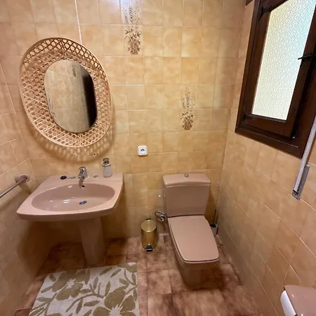 La De - The Crown Of Villa Calp